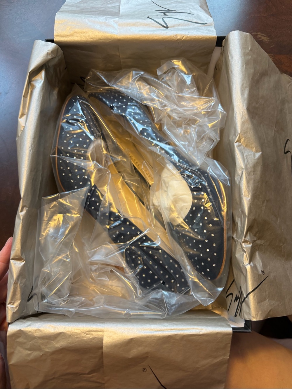 NIB Giuseppe Zanotti Uma 70 dark navy suede crystal pumps sz. 36.5 (6.5 US)